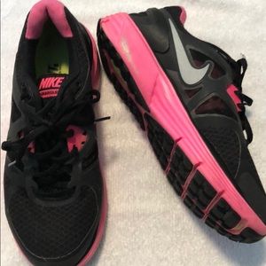 NIKE LUNARLON SIZE 6 LIKE NEW